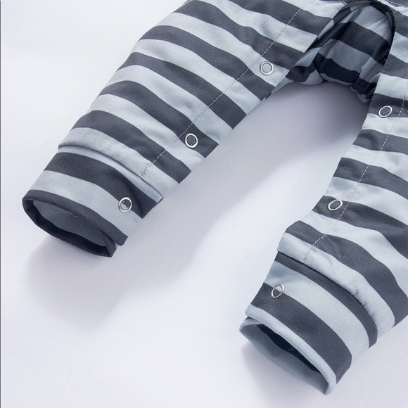 NWOT Baby Deer Graphic Striped Jumpsuit. Size: 9-12Months Color: Gray - Picture 5 of 5